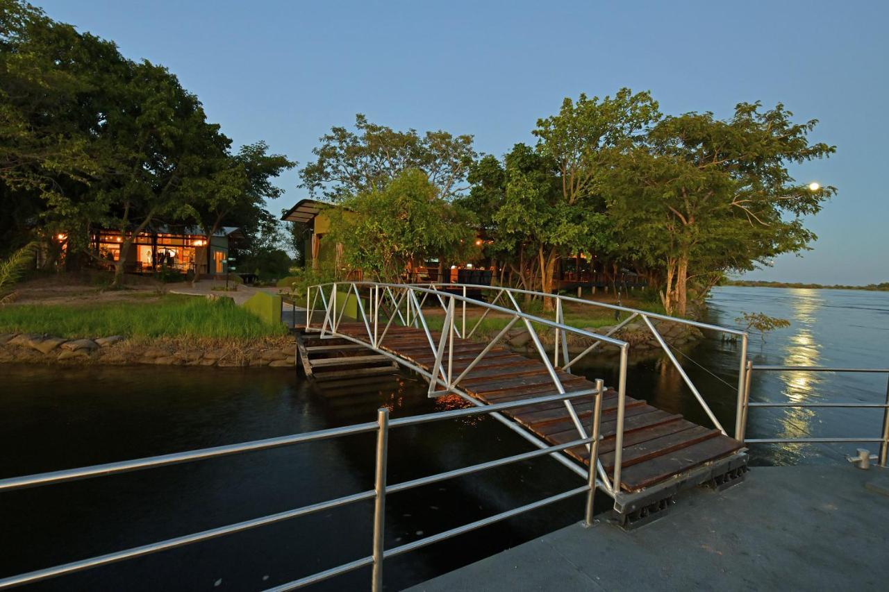 Zambezi Mubala Lodge Катима Мулило Екстериор снимка